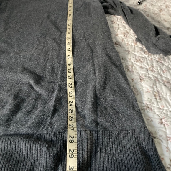 Lauren Conrad Soft tunic sweater size L - Picture 7 of 7